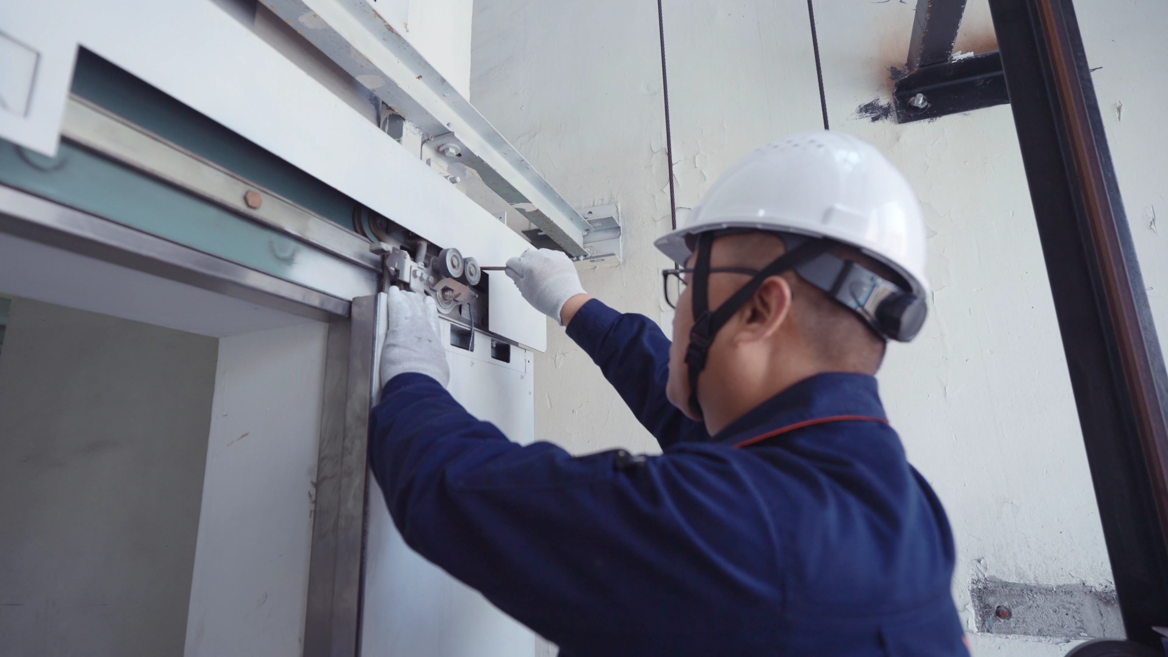 别墅（家用）电梯怎么选择？？？记着这4点，，，，，，不踩坑又省心！